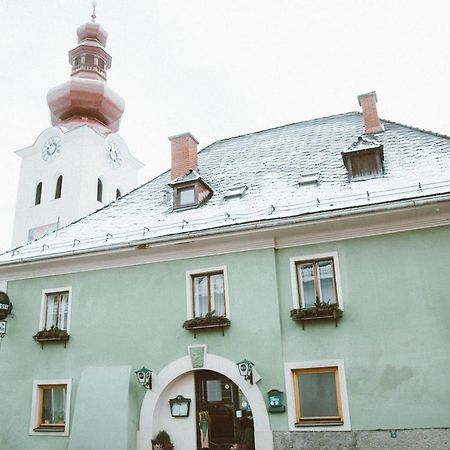 Gasthof Zum Gruenen Specht Oberzeiring Luaran gambar
