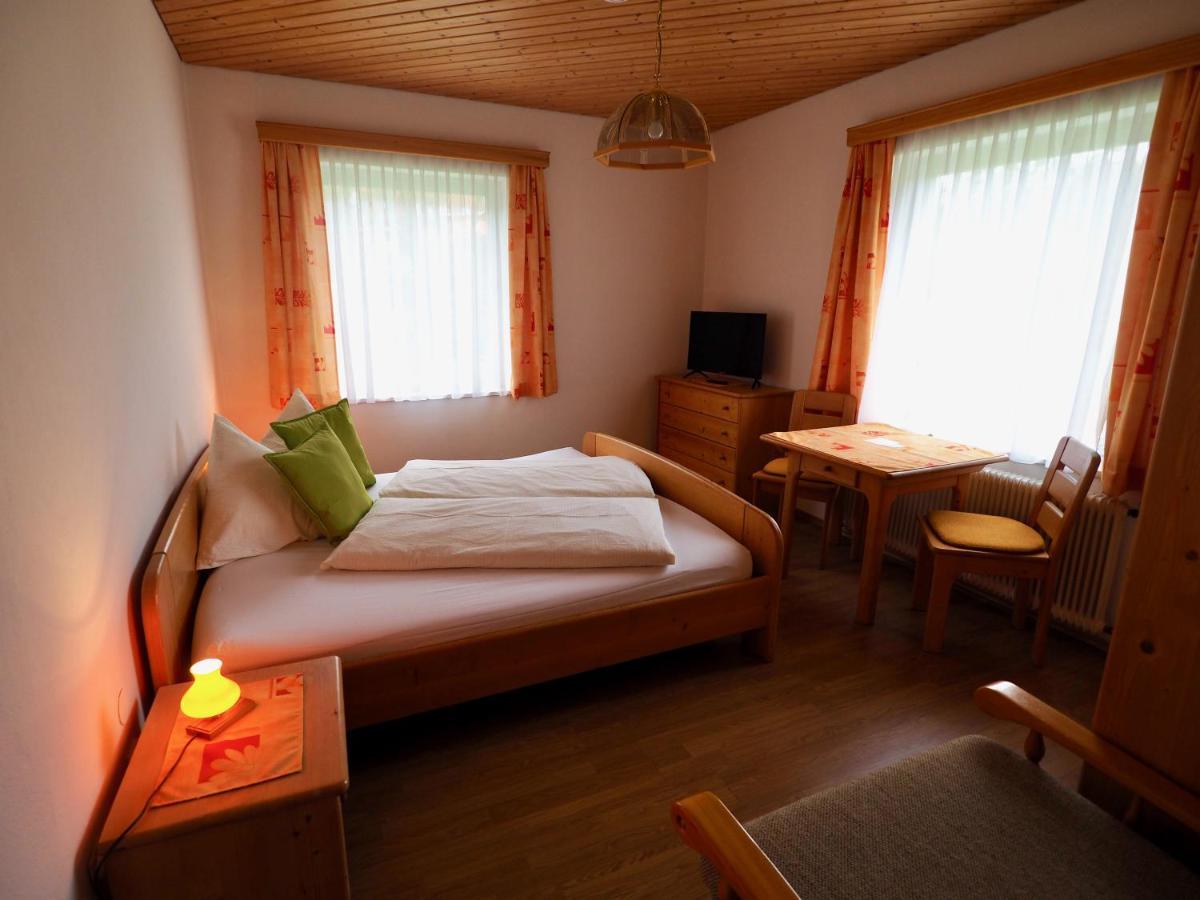 Gasthof Zum Gruenen Specht Oberzeiring Luaran gambar